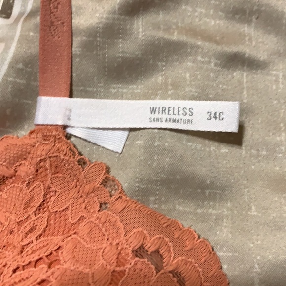 Brand new Aerie bra - Picture 3 of 4